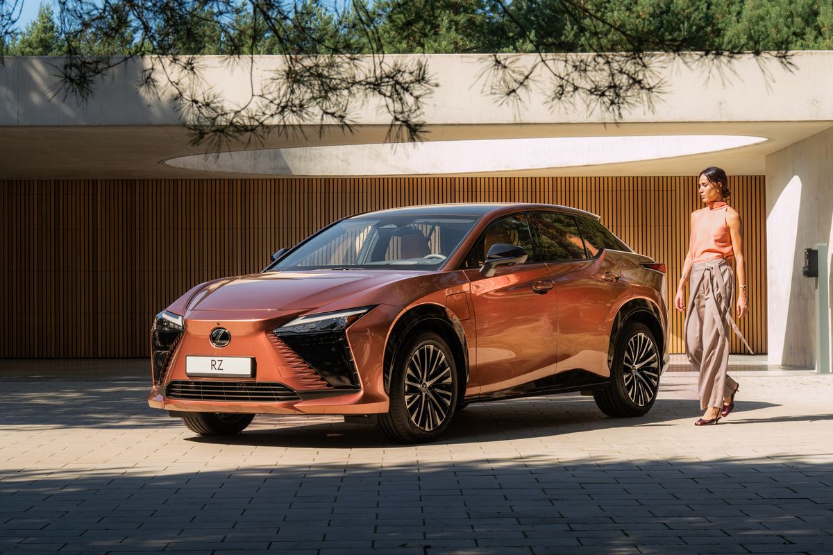 Lexus